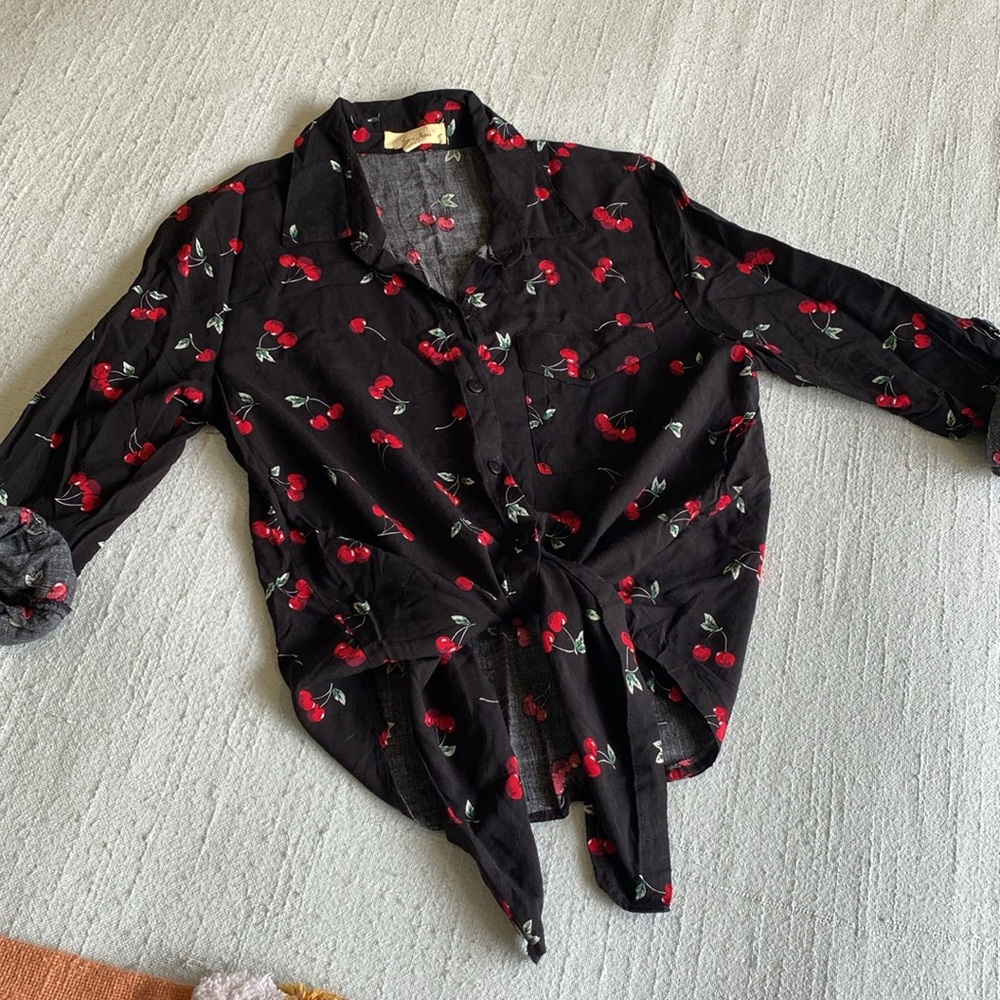 Love Notes Rockabilly Cherry Button Up Cherries T… - image 5